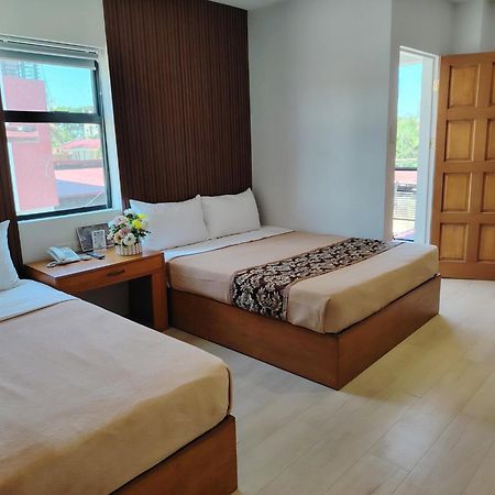Hotel Carmelita Tuguegarao City Exterior foto